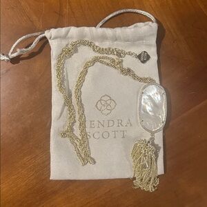 Kendra Scott Elegant Gold and White Pendant Necklace